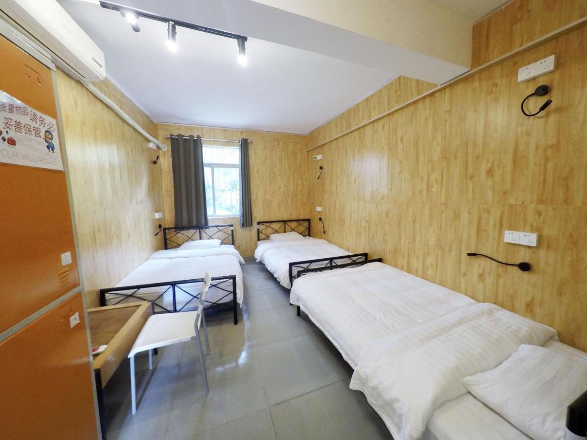 Dong Shan Gaga Hostel Гуанджоу Екстериор снимка